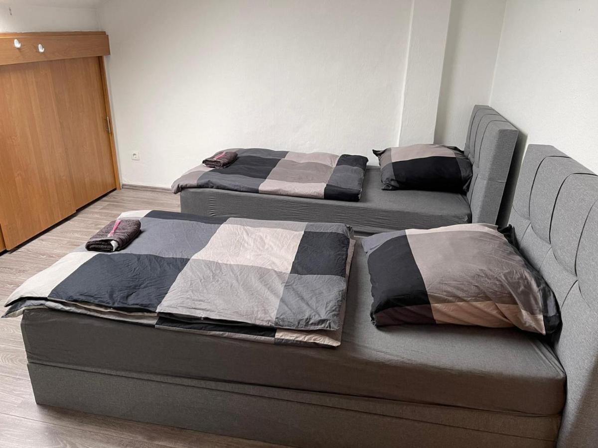 Apartment Bis Zu 8 Einzelbetten Stellplatz Wifi Essen Kültér fotó
